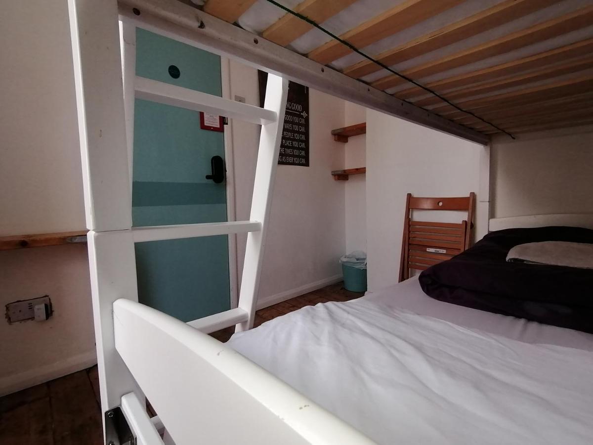 Хостел Seadragon Backpackers Brighton Екстер'єр фото